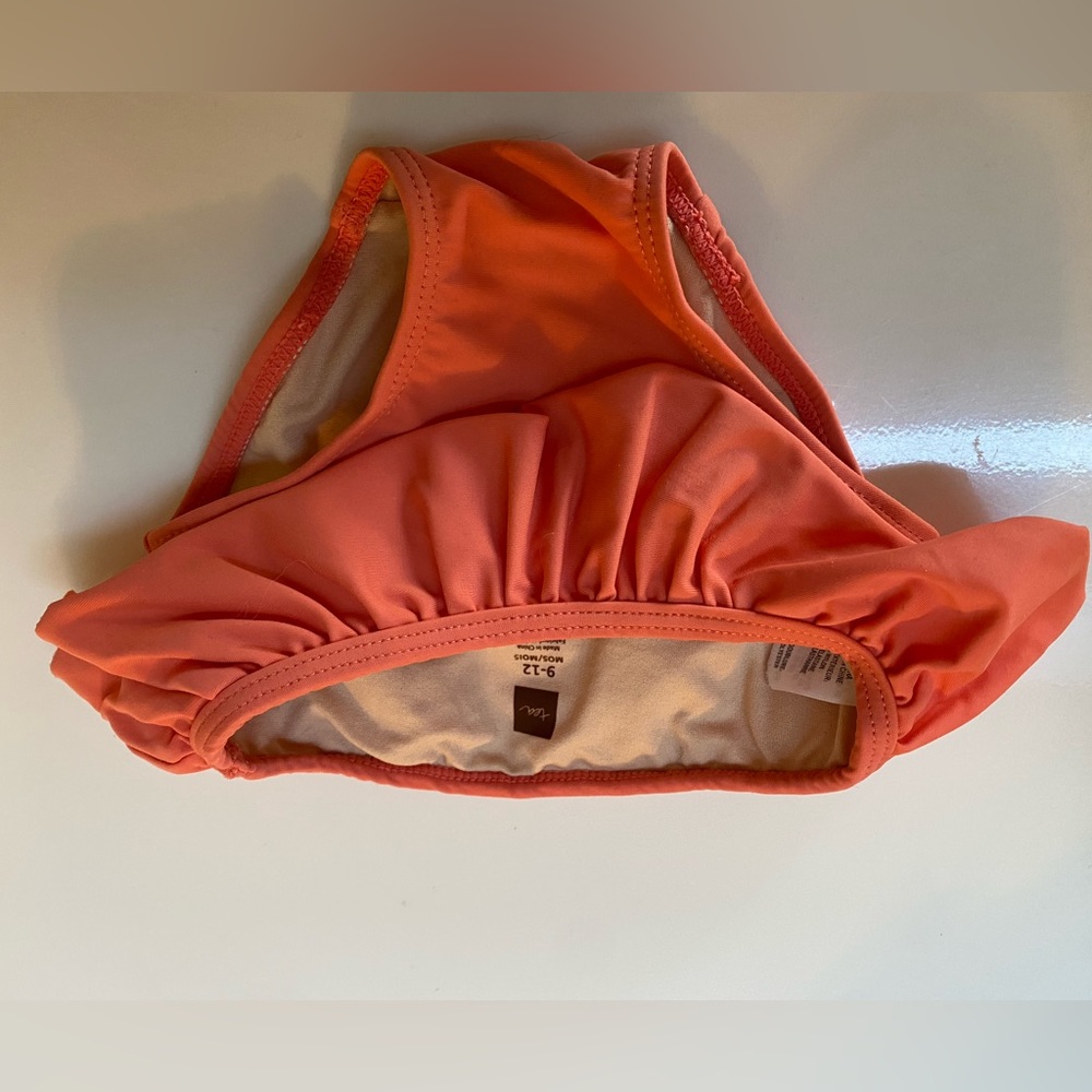 Tea Collection kids size 9mos-12mos swimsuit with reversible hat